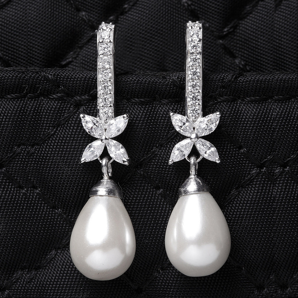 Silver Pearl Hina Earrings