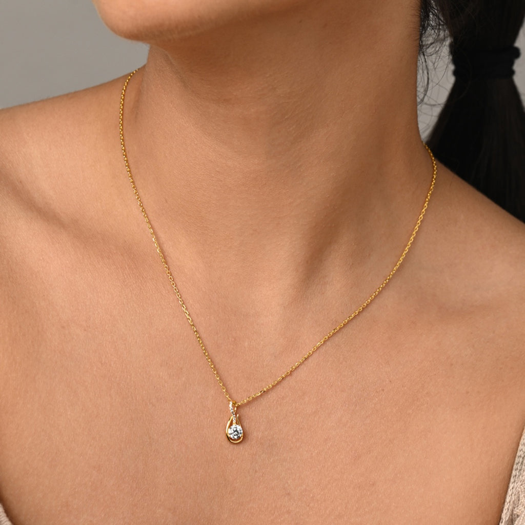 Silver Ceci Solitaire Pendant Chain