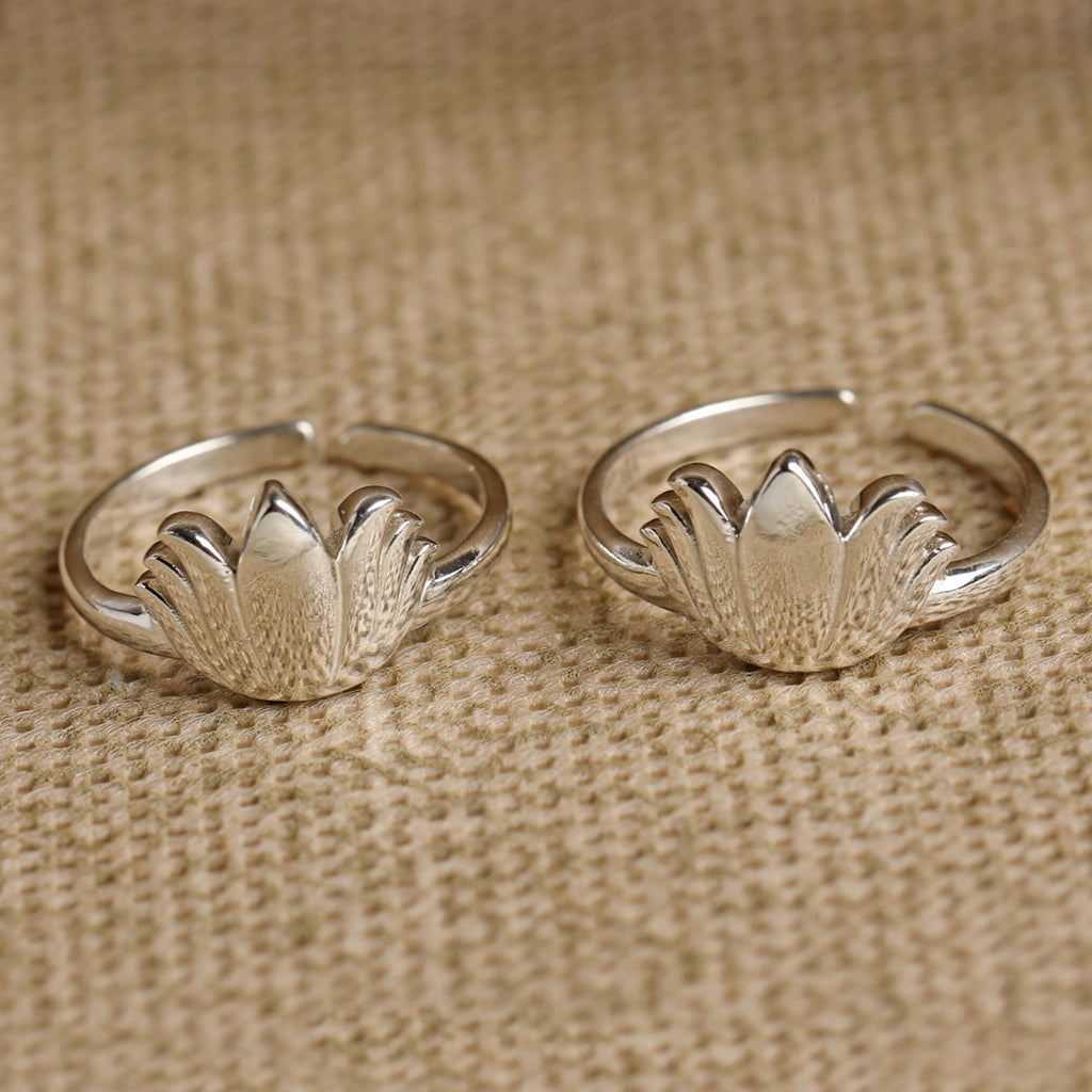 CLARA 925 Sterling Silver Lotus Toe Rings Pair