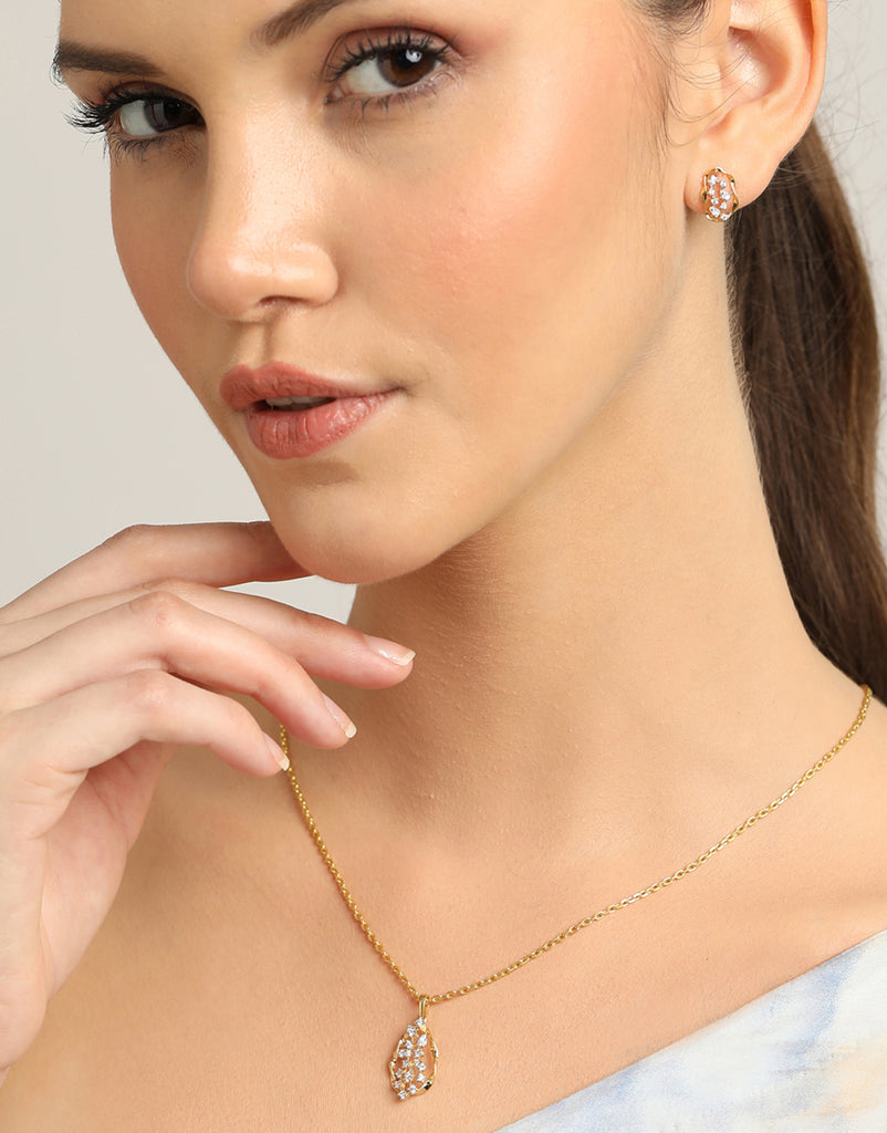 CLARA 925 Sterling Silver Petra Pendant Earring Chain Jewellery Set