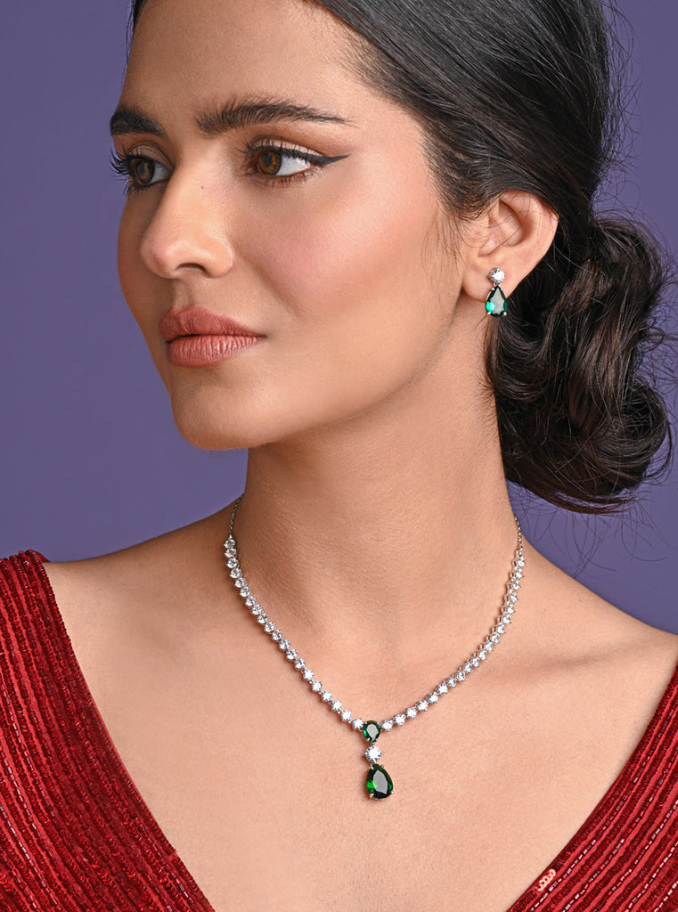 Clara 925 Sterling Silver Solitaire Green Necklace