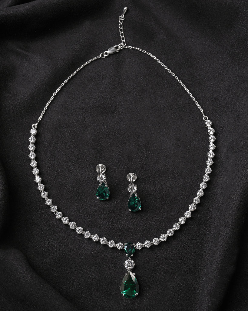 Clara 925 Sterling Silver Solitaire Green Necklace