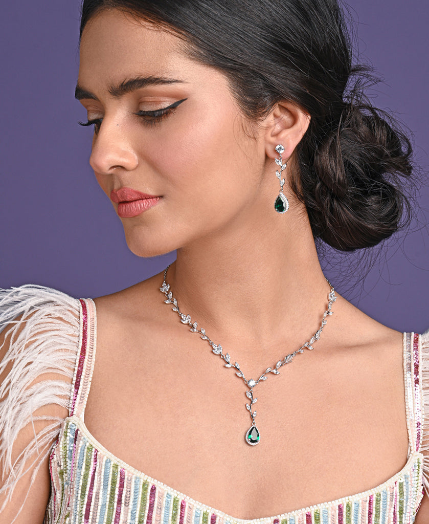 Clara 925 Sterling Silver Leafy Green Necklace