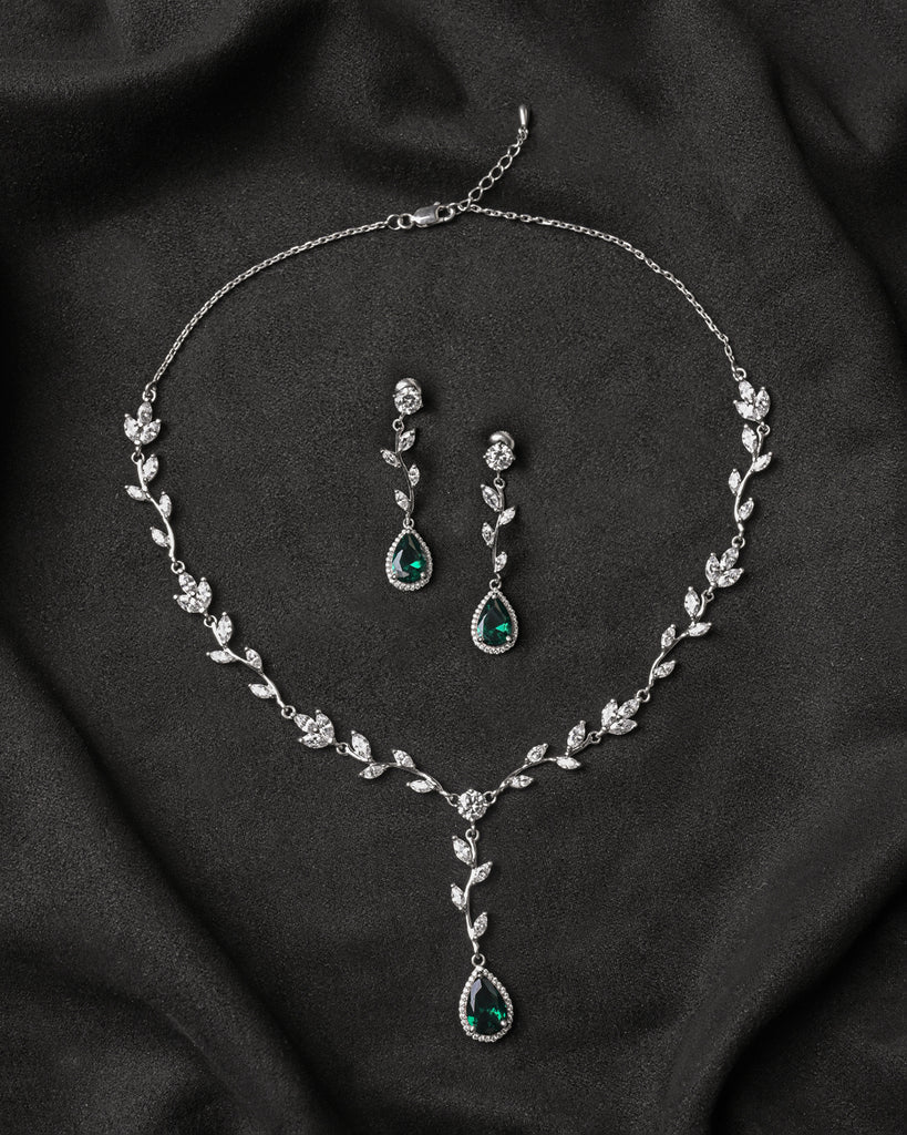 Clara 925 Sterling Silver Leafy Green Necklace