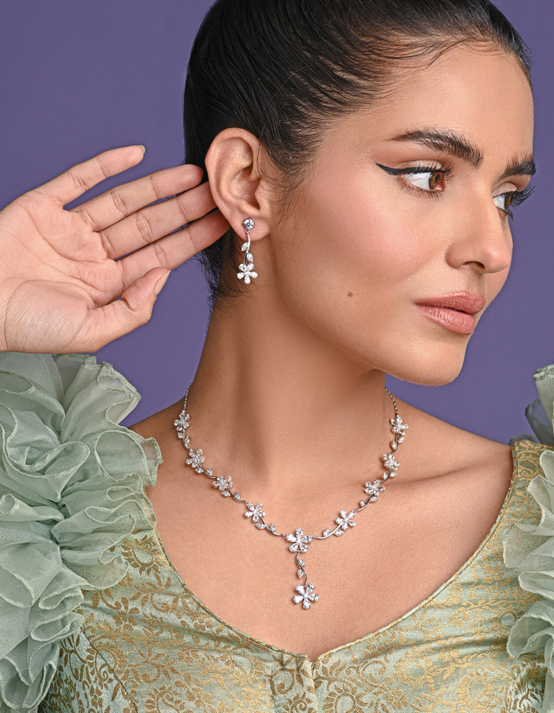 Clara 925 Sterling Silver Flower Necklace