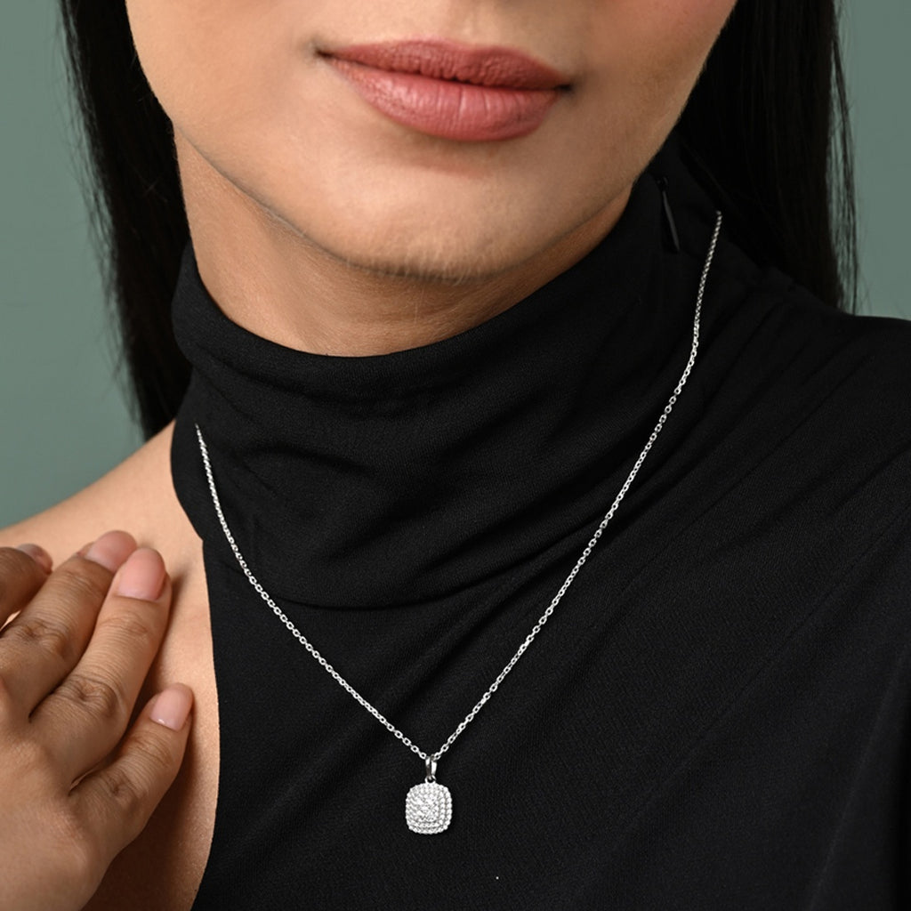 Silver Queen of Diamonds Pendant Chain