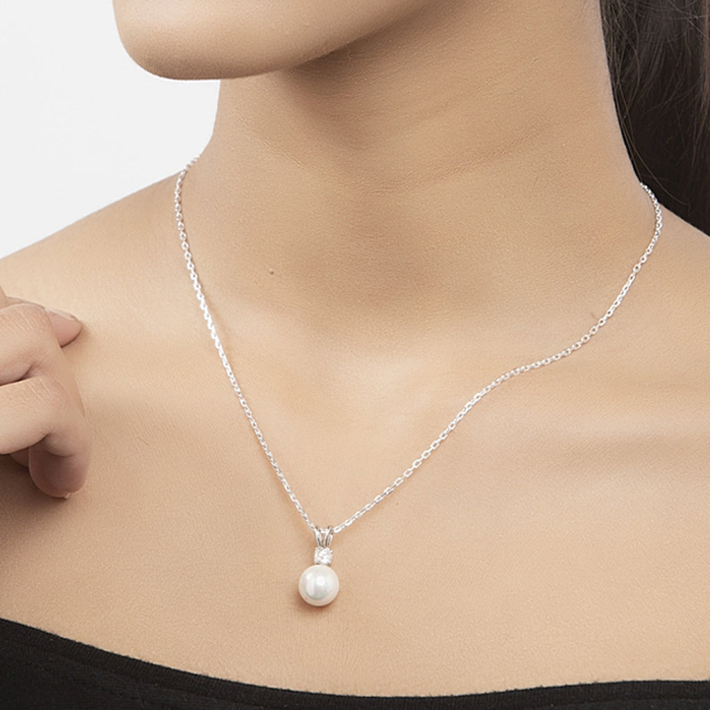 Silver Classic Pearl Pendant