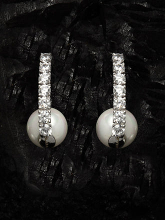Silver Classic Pearl Earrings