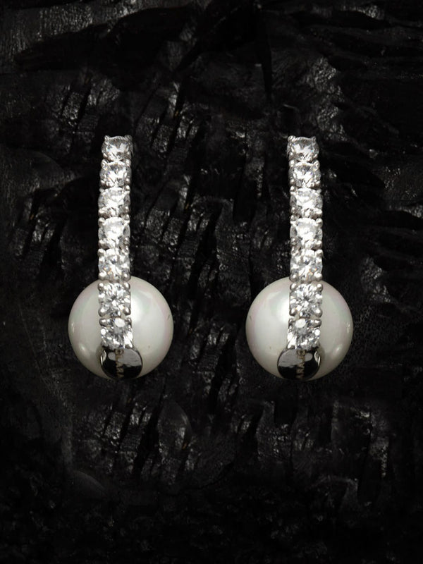 Round Black and White Pearl Earrings