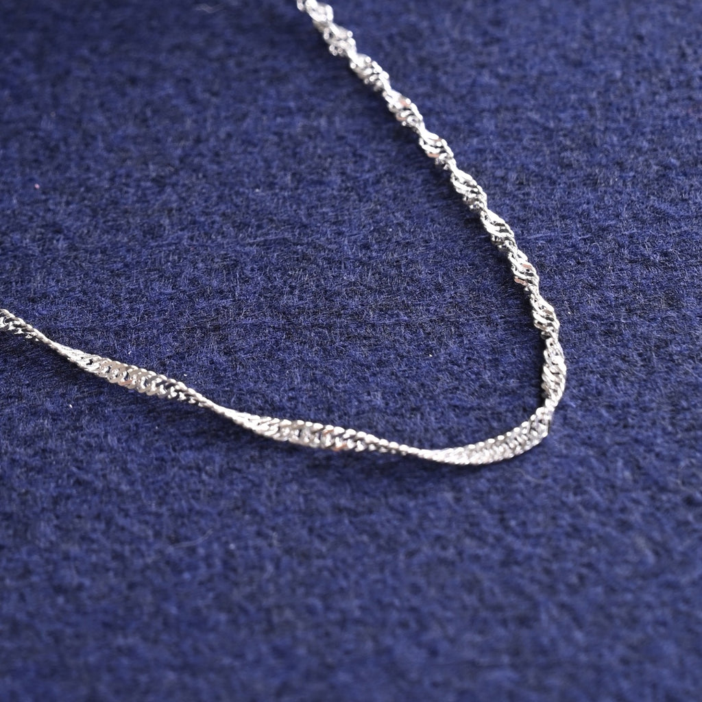 Silver Twisted Chain in 18 inches