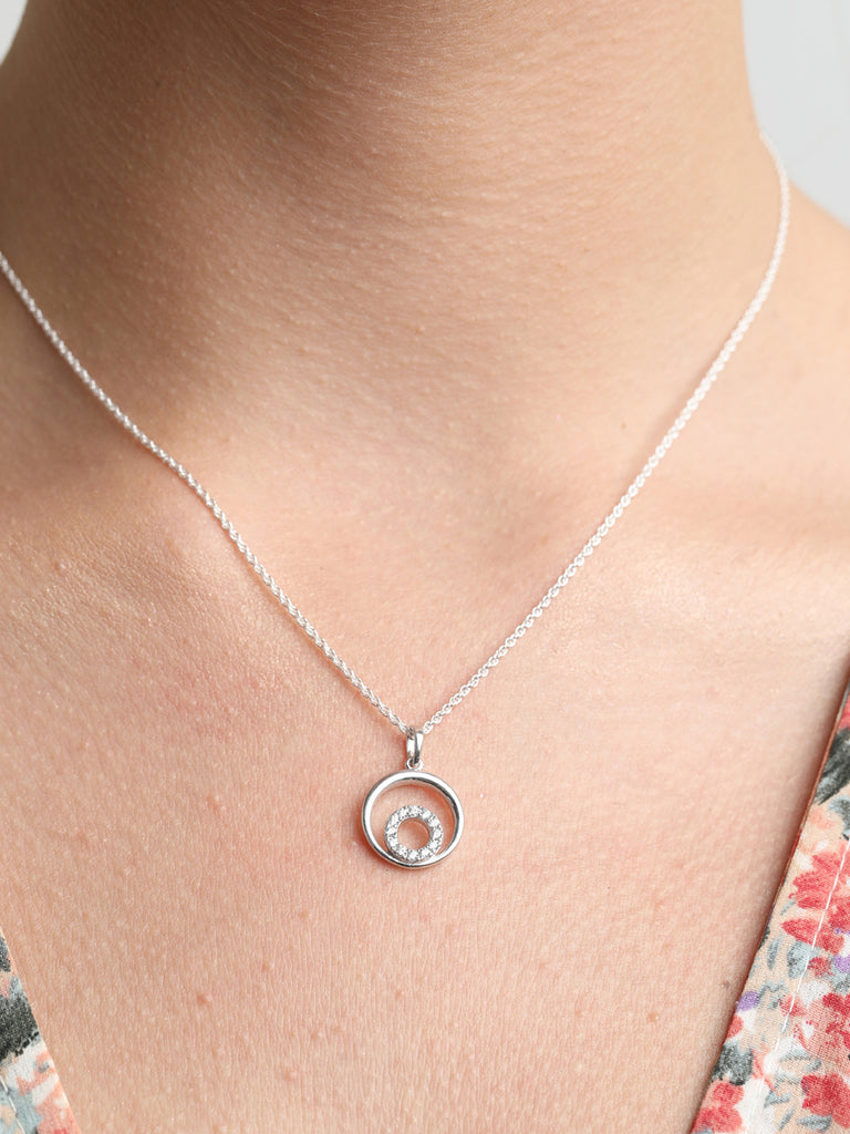 CLARA 925 Sterling Silver Round Pendant Chain Necklace 