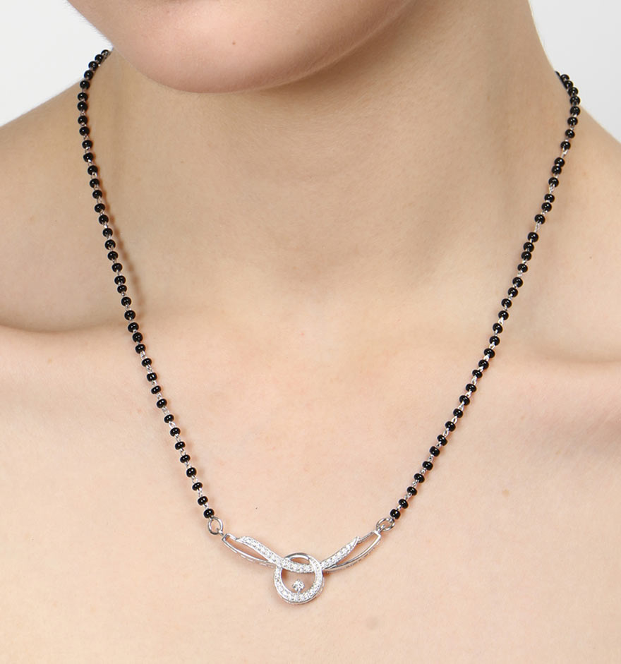 Evie Mangalsutra Chain Pendant