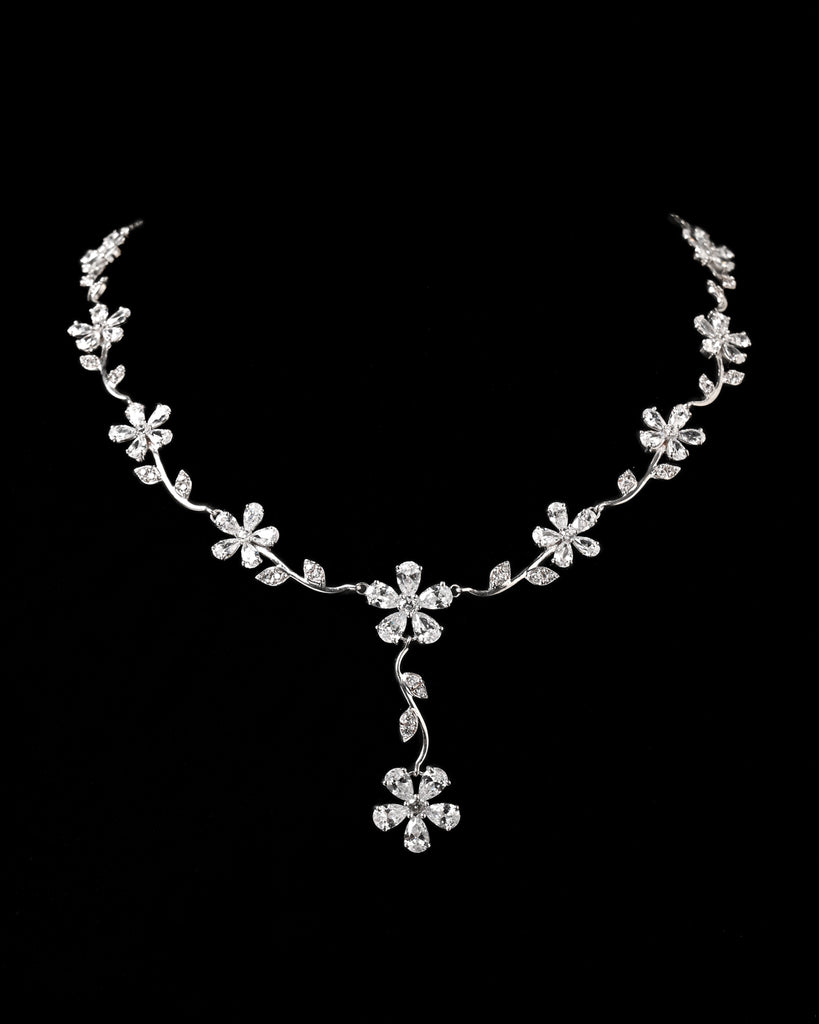 Clara 925 Sterling Silver Flower Necklace
