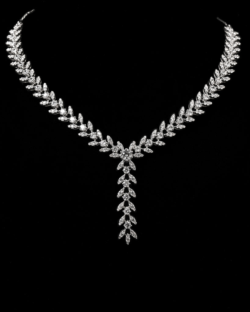 Clara 925 Sterling Silver Aiza Necklace